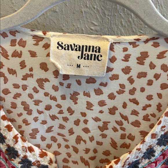 Savanna Jane Boho Babydoll Cheetah Top Blouse Floral Embroidery Women’s Medium - Picture 7 of 10